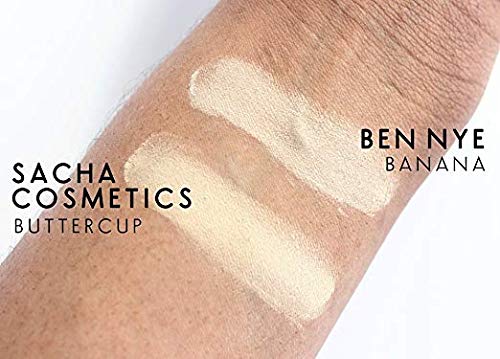 Sacha Buttercup Face Powder Compact. Translucent Powder, Controls Oils & Shine. Pressed Powder for Medium to Dark Skin Tones, 0.45 oz.