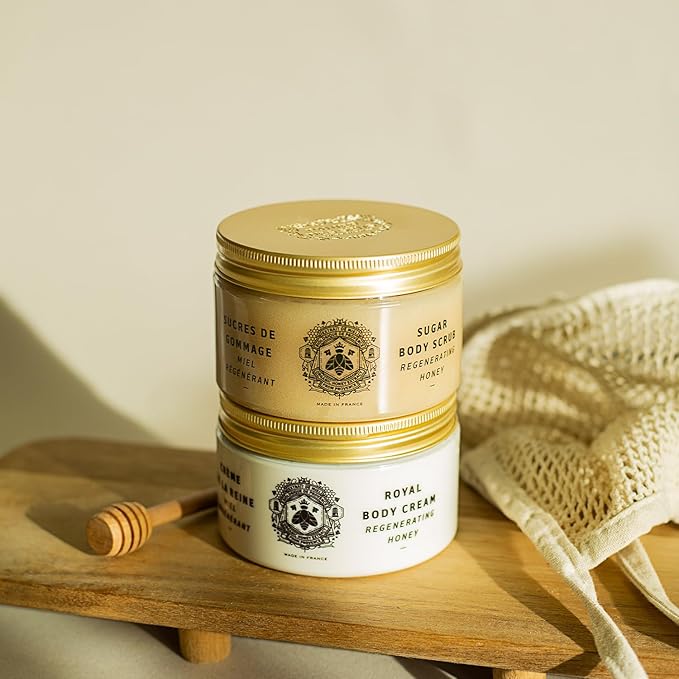 Panier des Sens Honey Sugar Body Scrub with Shea Butter - Exfoliating Body scrub for Men & Women - Made in France & 99% natural - 300g