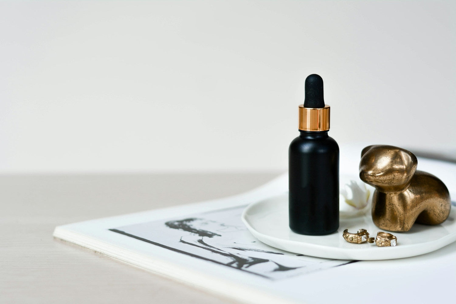 Brightening-serum-for-glowing,-even-toned-skin