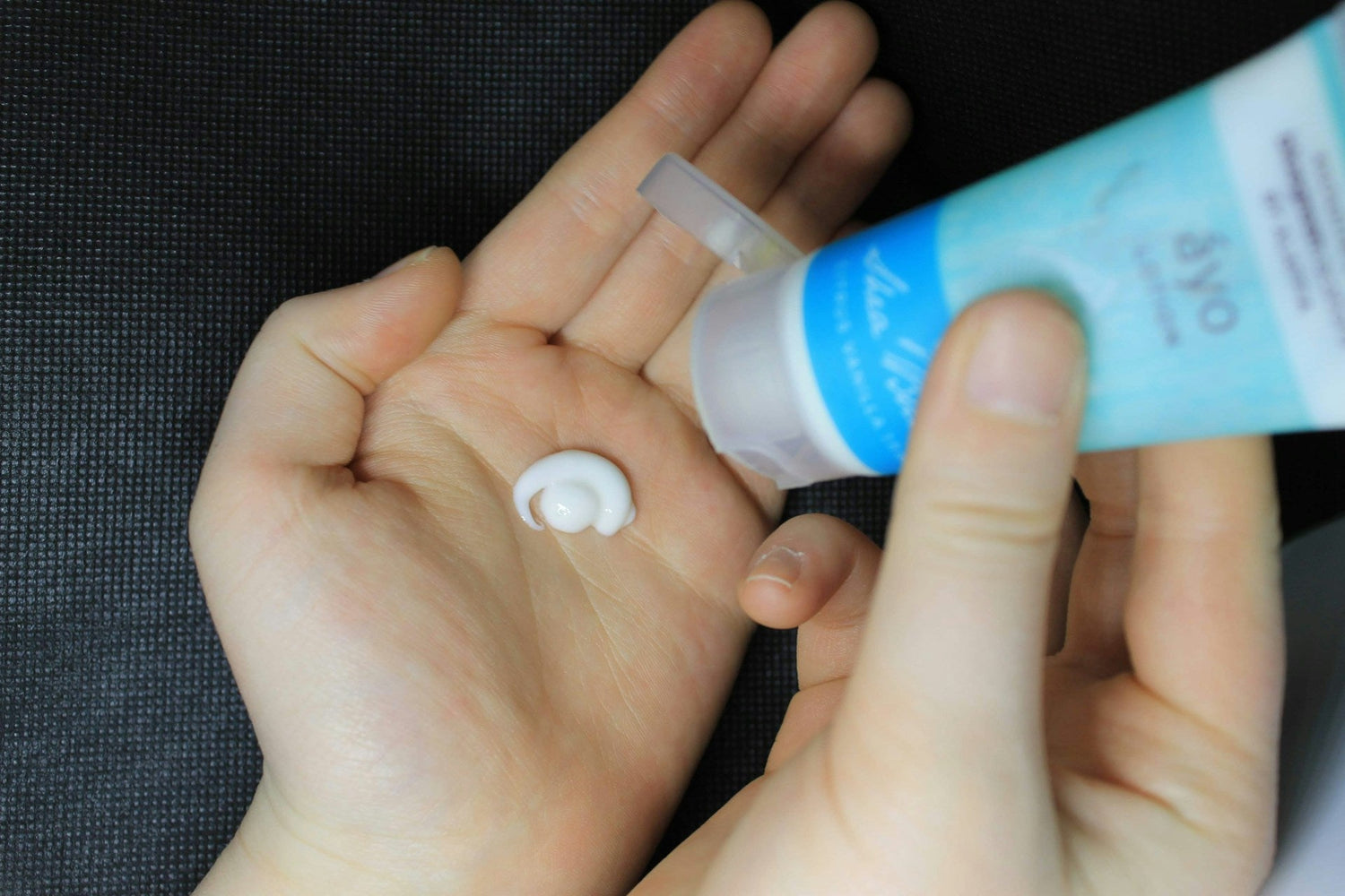 Hydrating-moisturizer-for-face-and-body-for-all-skin-types