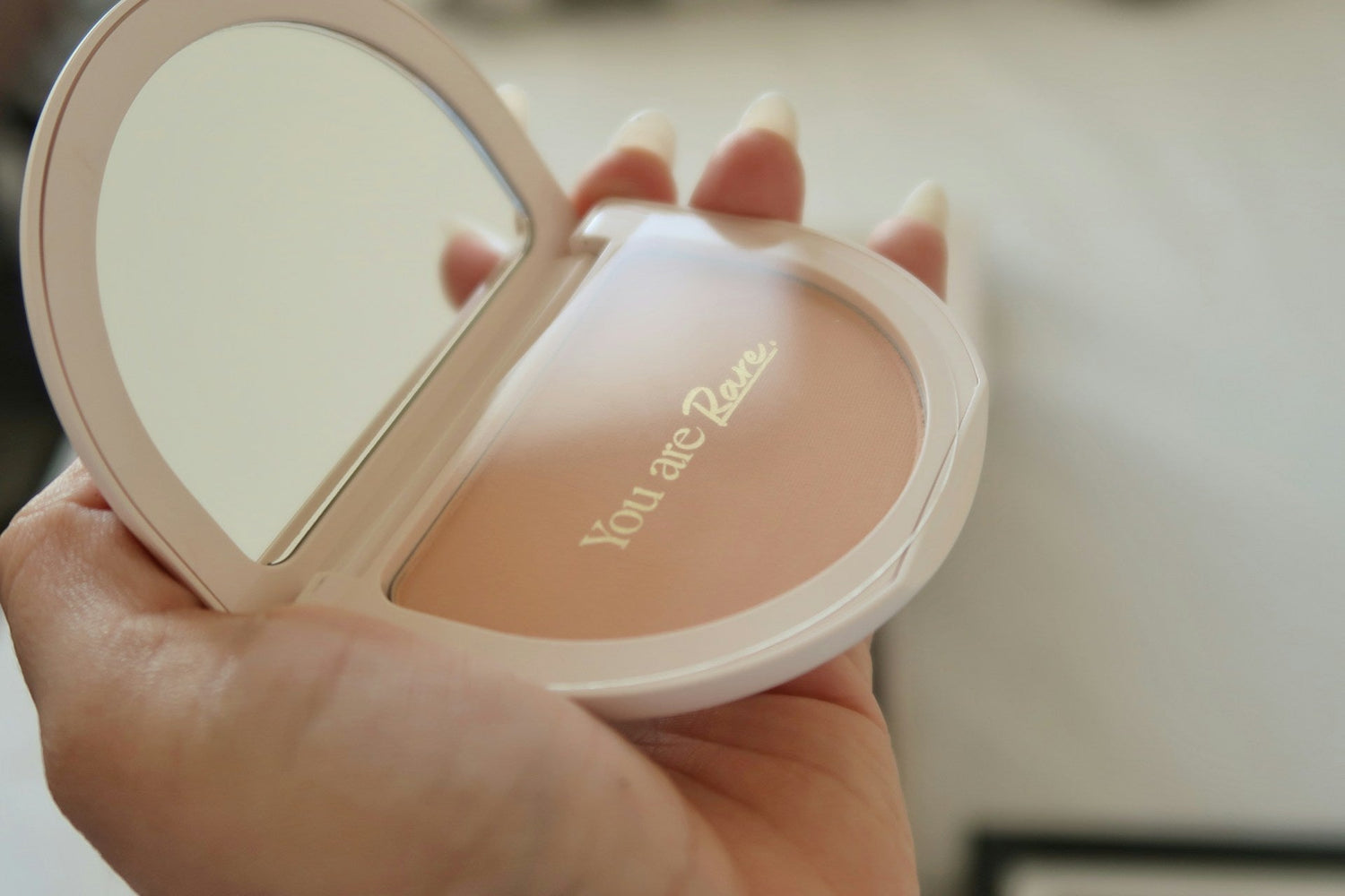 Natural-body-powder-for-women-talc-free-&-gentle-formula