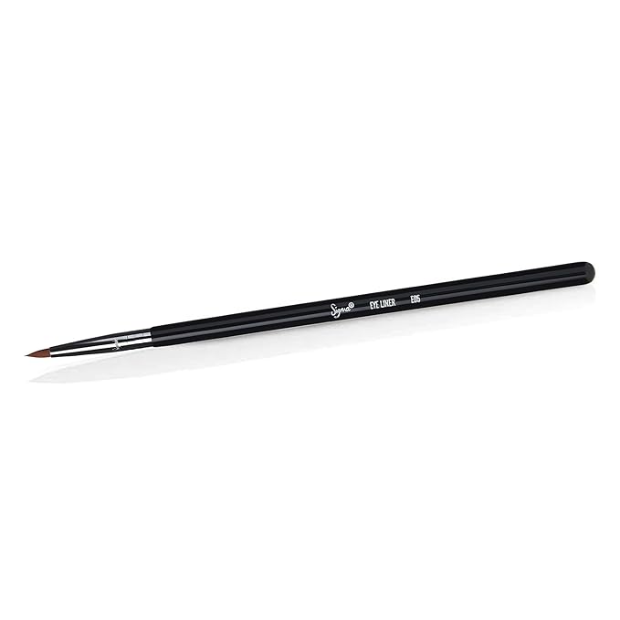 Sigma Beauty E05 Eye Liner Brush – Thin Eyeliner Brush with a Fine, Tapered Tip for Precise Application of Gel or Liquid Eyeliner Along Lash Lines, Skin-Safe Eyeliner Makeup Brush