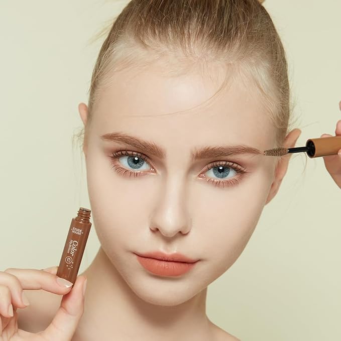 ETUDE Color My Brows - Blondie Brown (4.5g) | Beeswax & Carnauba Wax | Eyebrow Mascara, Quickly Fixing Natural Eyebrow Makeup with Care Effect | Korean Makeup, Kbeauty