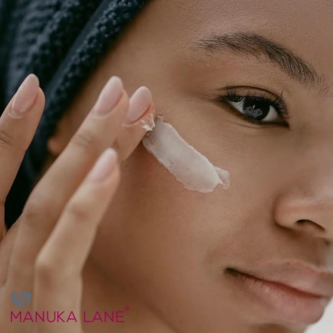 Vitamin C Day Cream for Face and Neck with Chamomile Flower Extract, Manuka Honey & Sweet Almond Oil | Plant Based Formula | Carefully formulated to keep your skin young and healthy!
